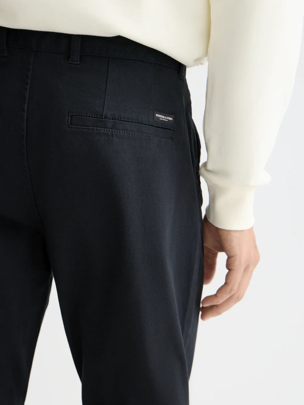 Scotch & Soda Slim Mott Chinos | Black