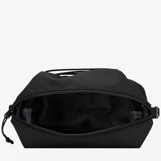 Elliker Wash Bag | Black