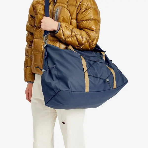 Elliker Holdall Weekend Bag | Navy
