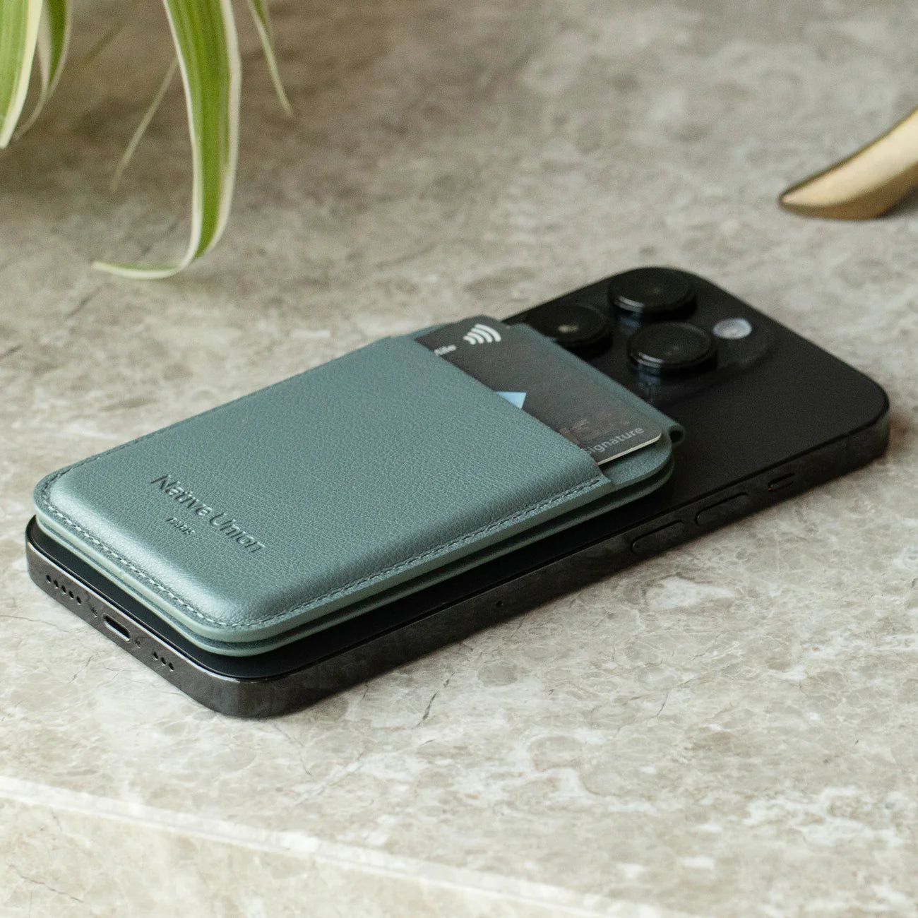 Native Union Active Wallet Stand | Slate Green
