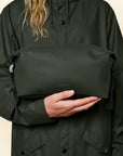 Rains Hilo Wash Bag | Black or Green